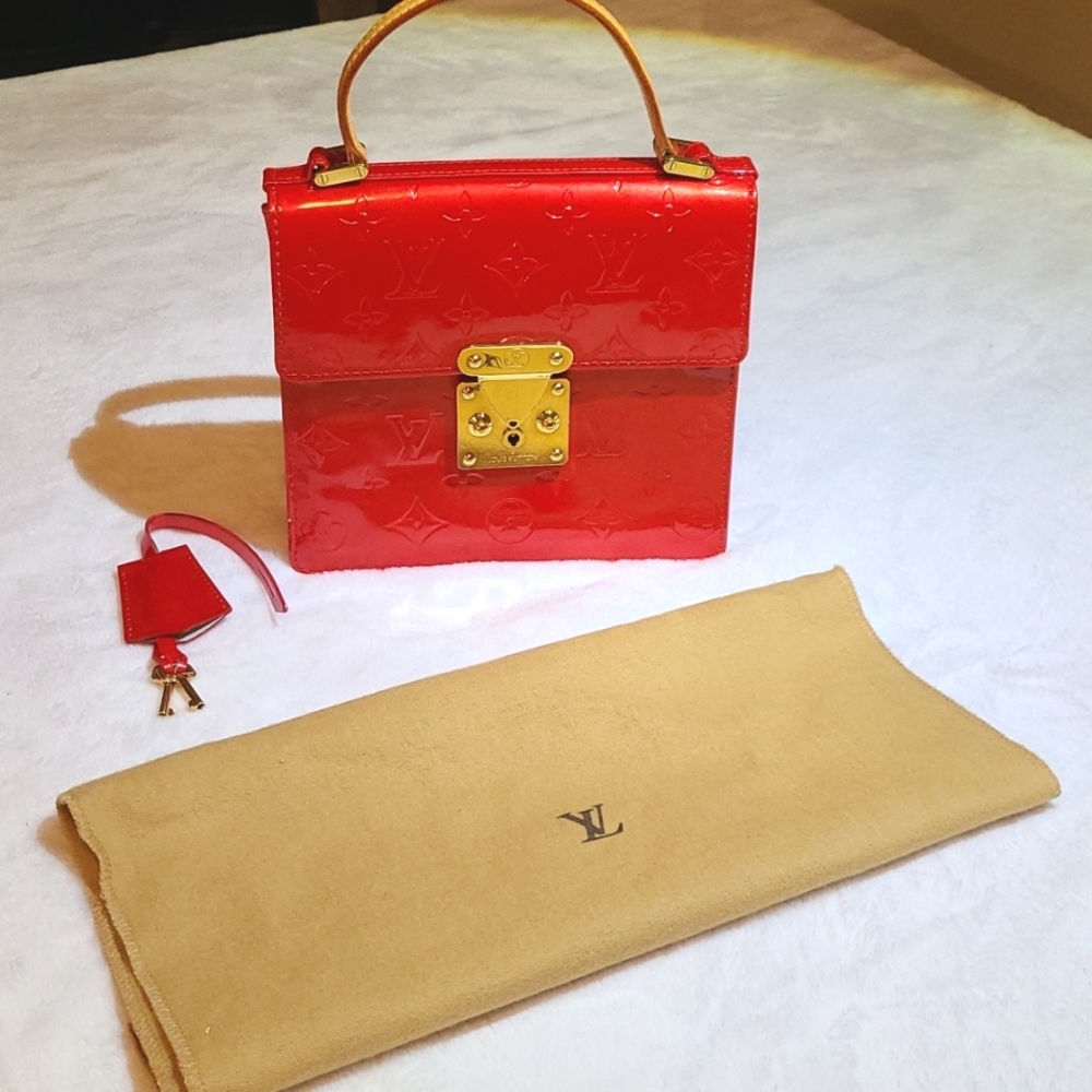 LOUIS VUITTON SPRING STREET RED VERNIS BAG